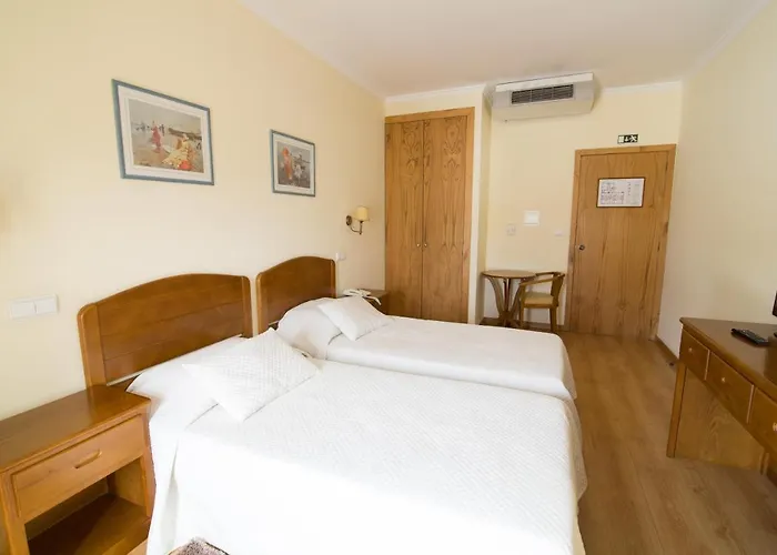 Πανσιόν A Vileira 4*